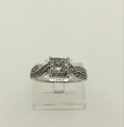 14K White Gold Engagement Diamond Ring